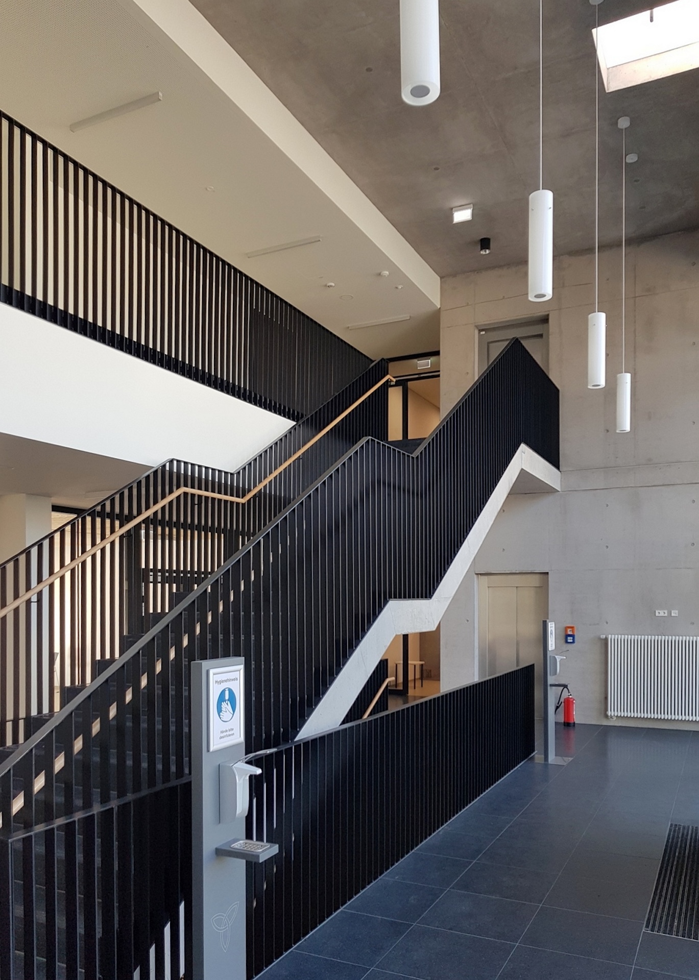 20211022_142805_ShiftN